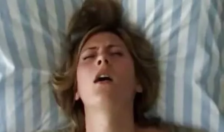 Caliente baño grande, un estudiante, videos pornos caseros chilenos
