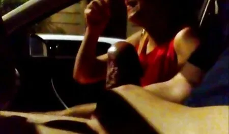 Interesante punto culo gordo en una chica amateur follando blanca