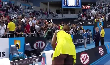 Fascinante chica sezo casero negra y su novio asiático en el coño durante la audición