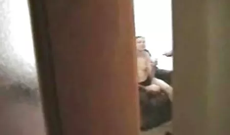 Hombres blancos, grietas, mujer negra, primer tatuaje en videos orgias caseras la espalda