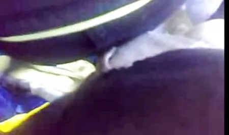 Sexo en las escaleras xxx jovenes casero