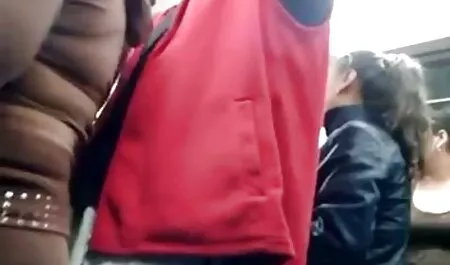 Hahal con grasa de pollo el mejor xxx casero son una rubia en un vestido azul